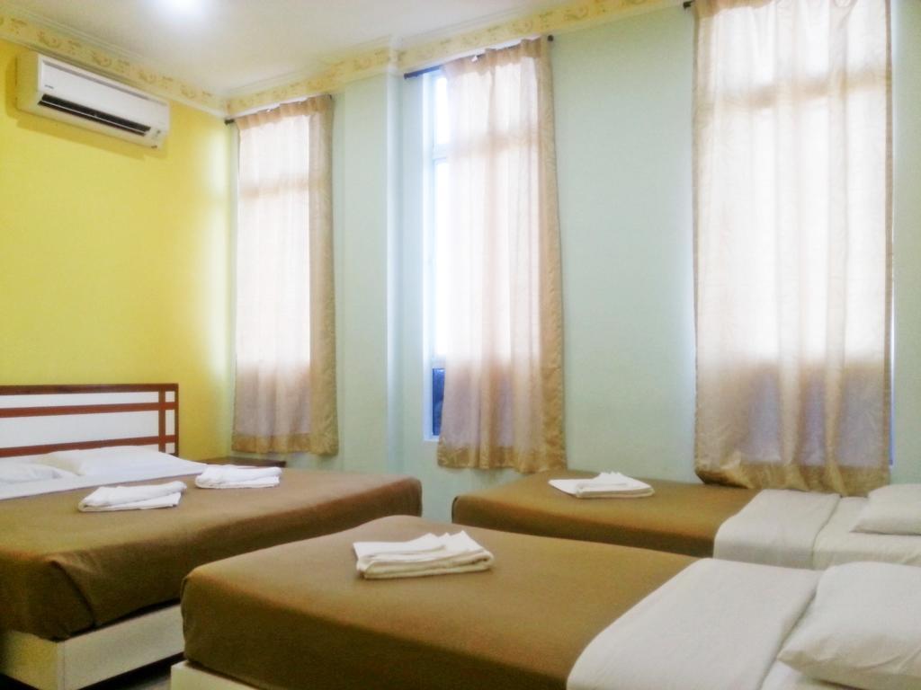 Sakiza View Hotel Mersing Habitación foto